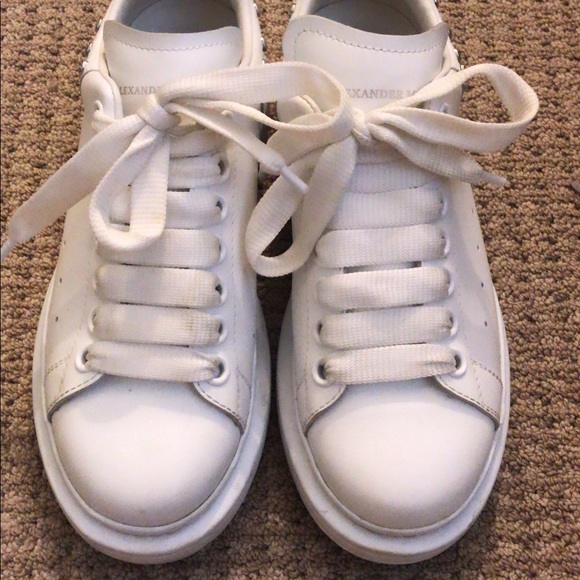 ALEXANDER McQueen studded oversized sneaker - Picture 6 of 7